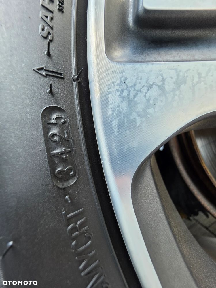 Volvo XC 60 - 30