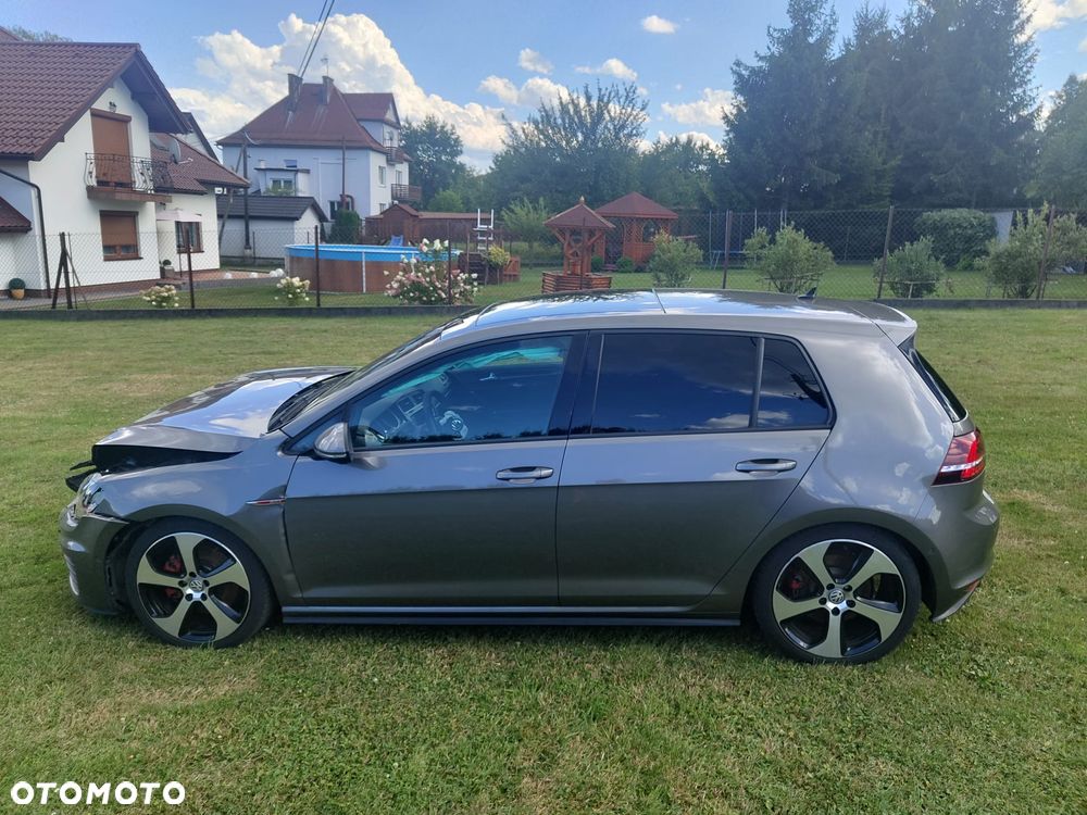 Volkswagen Golf GTI BlueMotion Technology DSG - 14