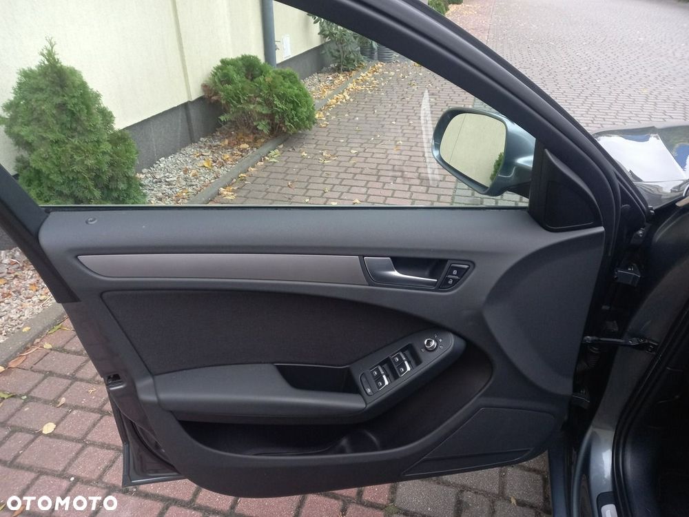 Audi A4 Avant - 30