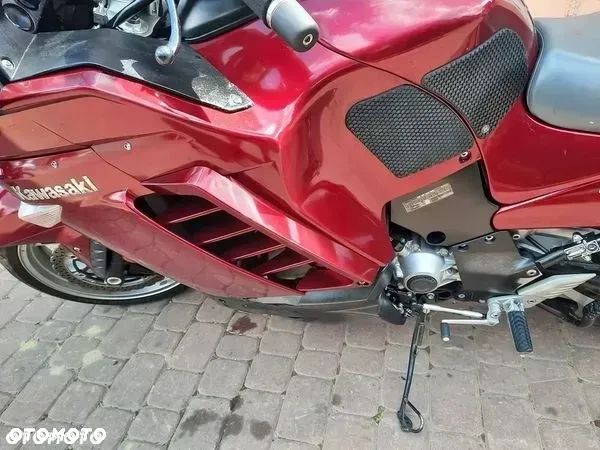 Kawasaki GTR - 25