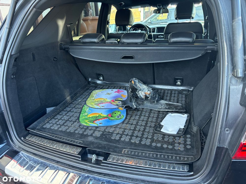 Mercedes-Benz ML - 17