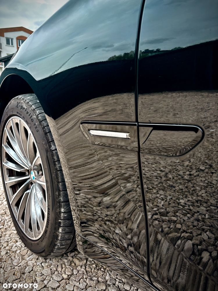 BMW Seria 7 730d - 23