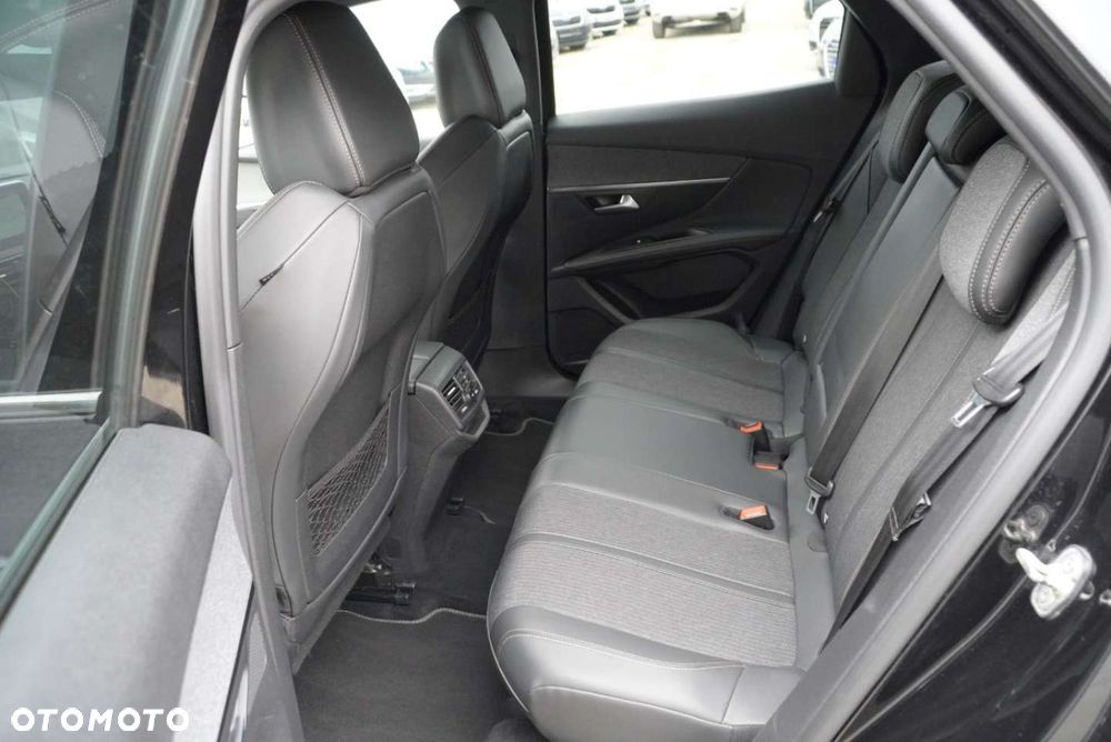 Peugeot 3008 BlueHDi 130 Stop & Start EAT8 Allure - 7
