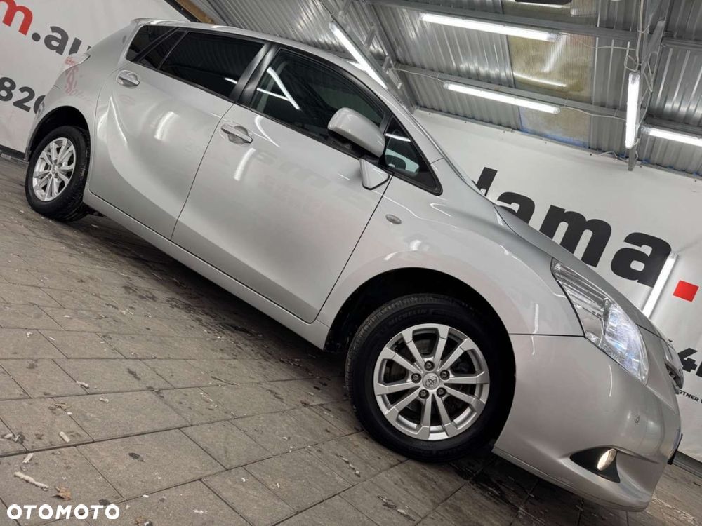 Toyota Verso - 16