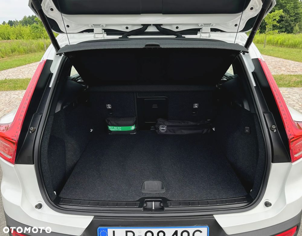 Volvo XC 40 - 18
