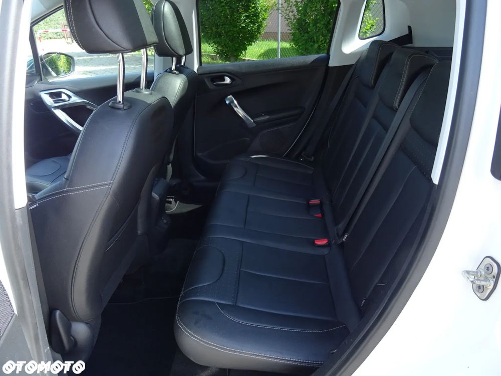 Peugeot 2008 e-HDi FAP 115 STOP & START Allure - 10