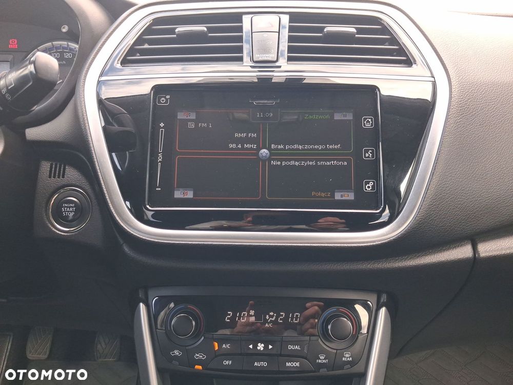 Suzuki SX4 S-Cross 1.0 T Premium - 35