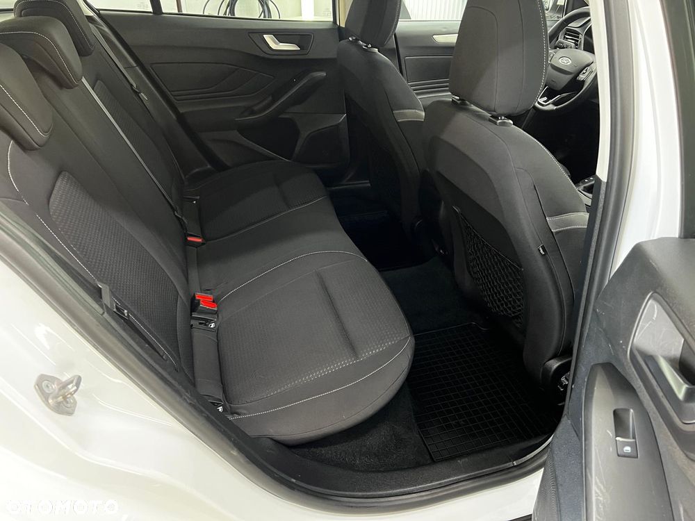 Ford Focus 1.5 EcoBlue STart-Stopp-System TITANIUM X - 18