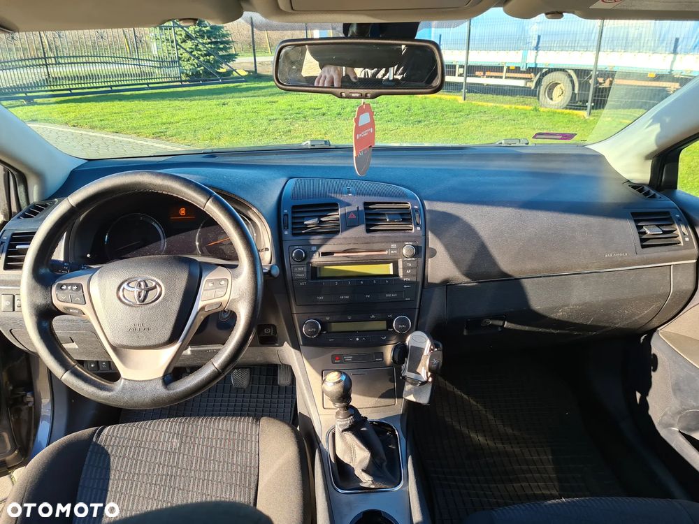 Toyota Avensis 2.0 D-4D Sol - 7