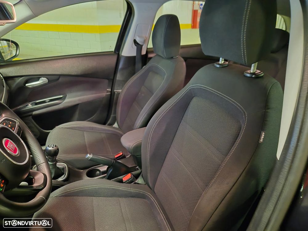Fiat Tipo Station Wagon 1.3 M-Jet Lounge - 27