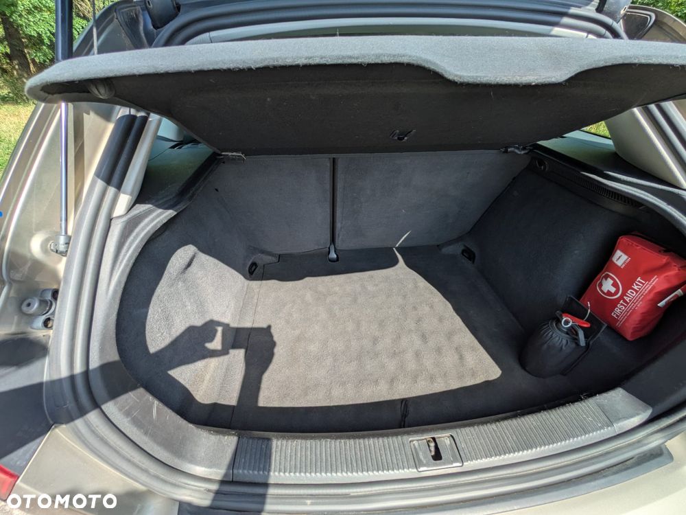 Audi A3 Sportback 1.6 FSI Ambiente - 11