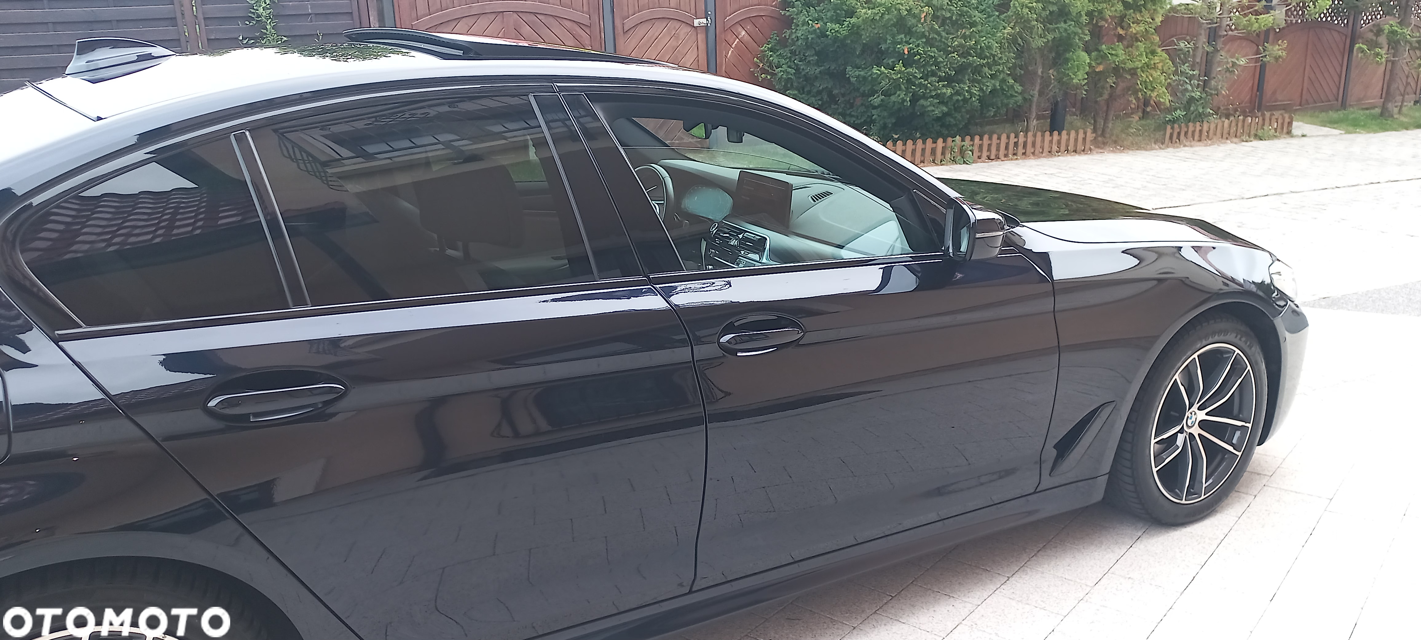 BMW Seria 5 520i M Sport Edition - 21