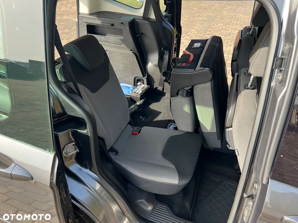 Ford Tourneo Courier 1.0 EcoBoost S&S Trend - 29