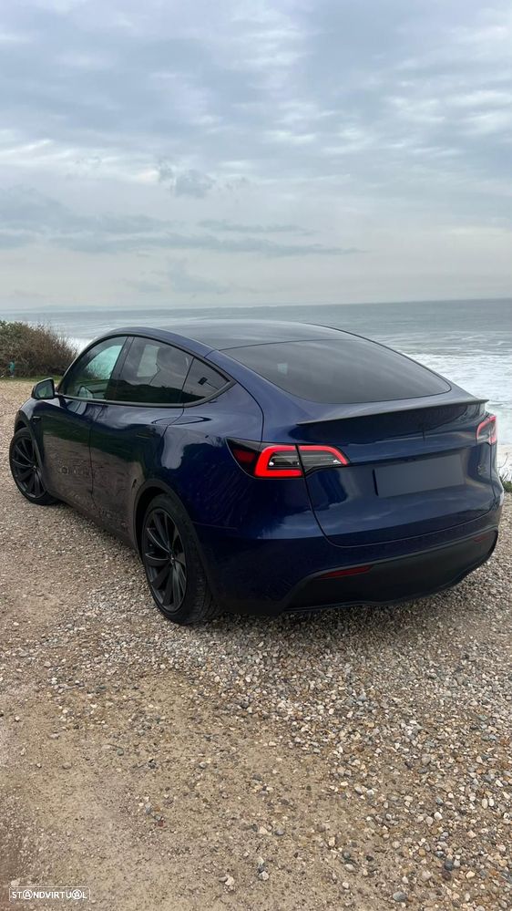 Tesla Model Y Long Range Dual Motor AWD - 13