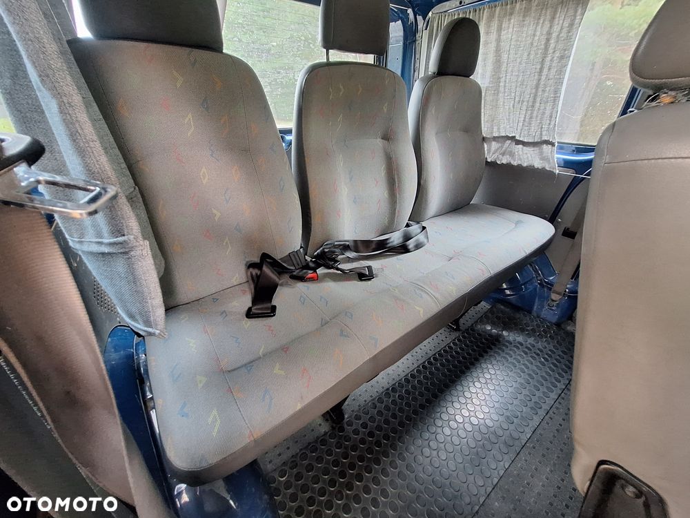 Volkswagen Transporter - 7