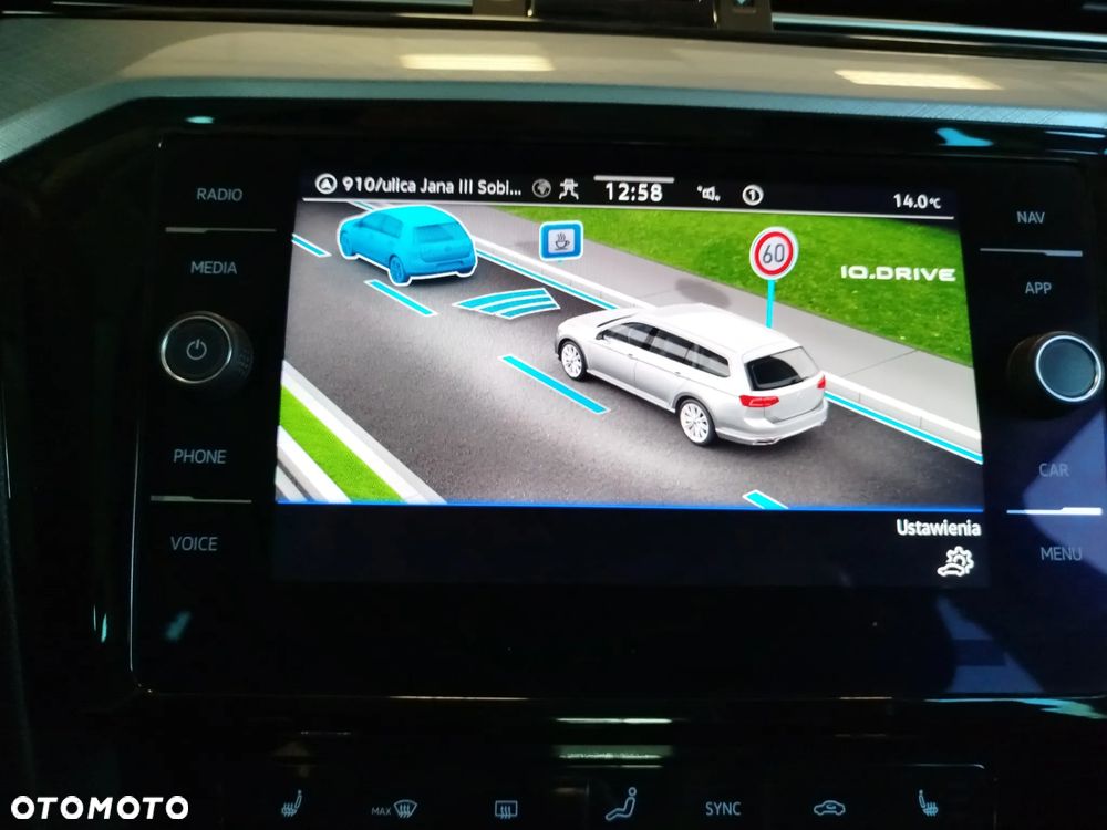 Volkswagen Passat Variant 2.0 TDI EVO Business DSG - 18