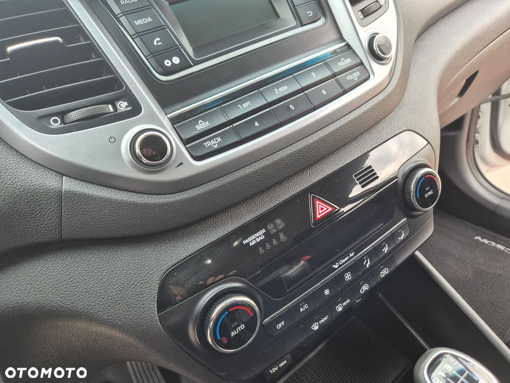 Hyundai Tucson 1.7 CRDI BlueDrive Comfort 2WD - 22