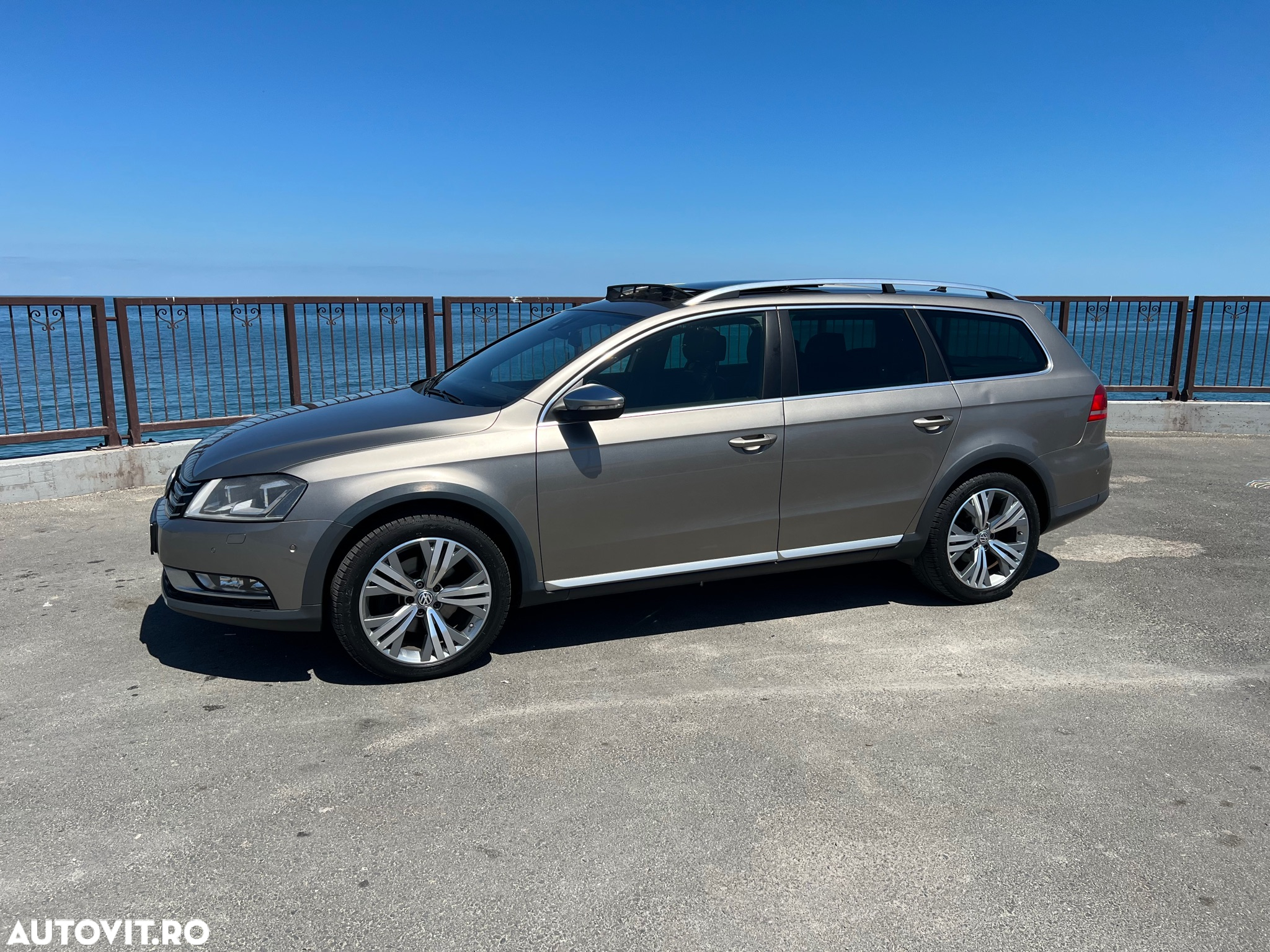 Volkswagen Passat Alltrack 2.0 TDI 4Motion DSG BlueMotion Tec - 3