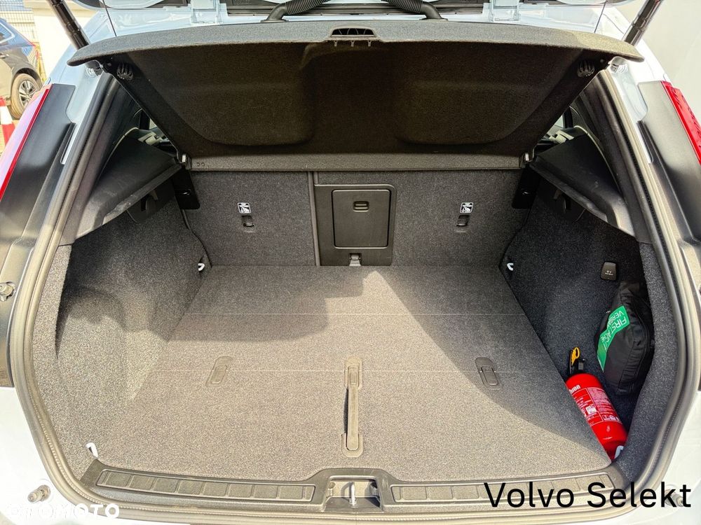 Volvo XC 40 - 30