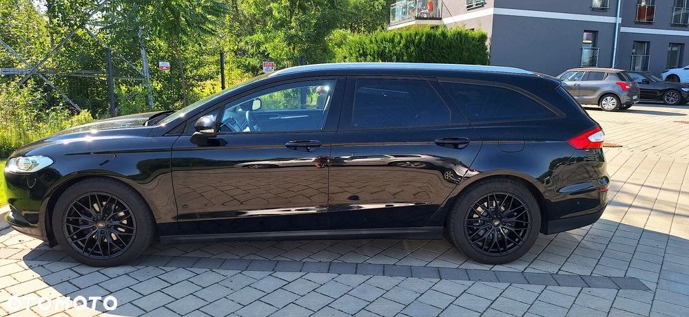 Ford Mondeo - 37