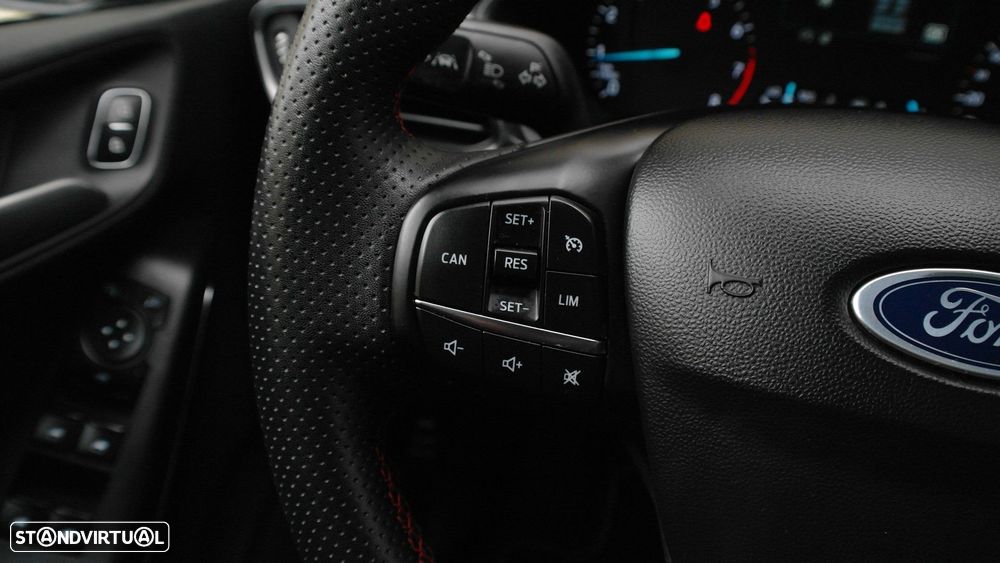 Ford Fiesta 1.0 EcoBoost ST-Line - 35