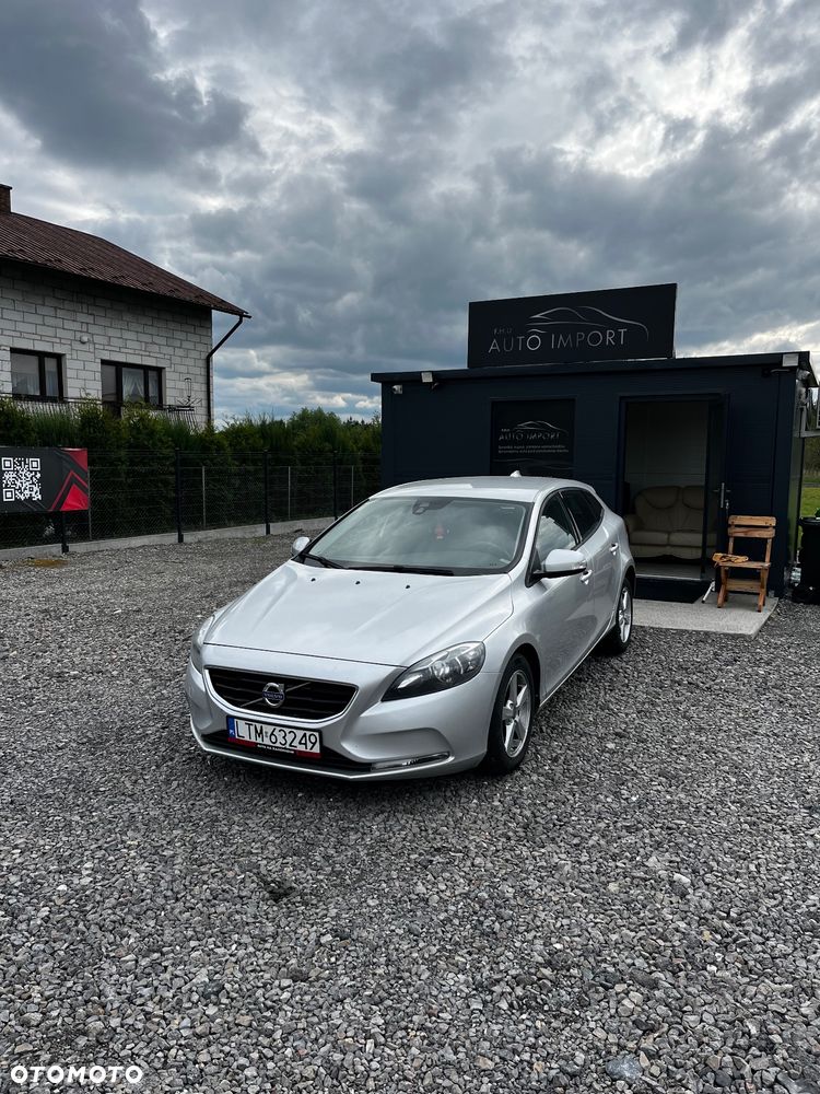 Volvo V40