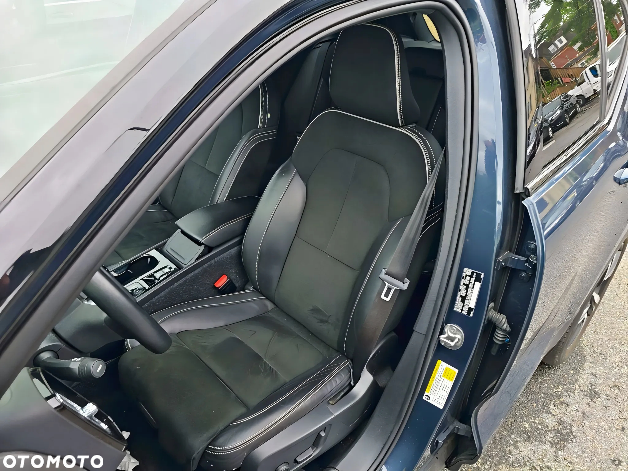 Volvo XC 40 T5 AWD R-Design - 5