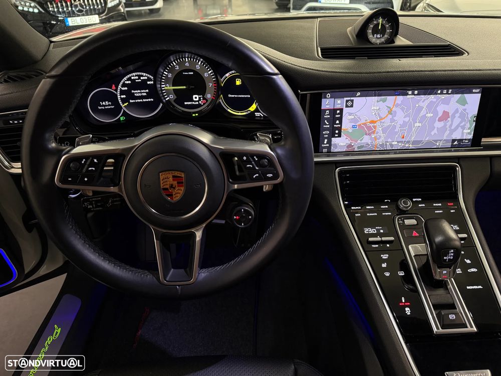 Porsche Panamera Sport Turismo 4 E-Hybrid Platinum Edition - 24