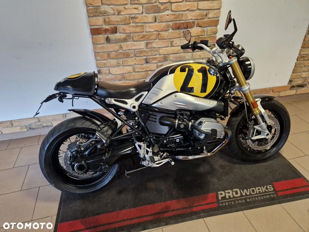BMW R - 33