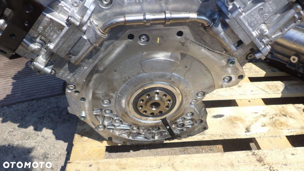 Obudowa rozrządu Audi 3.0TDI 059103171DP 059103153CP - 1