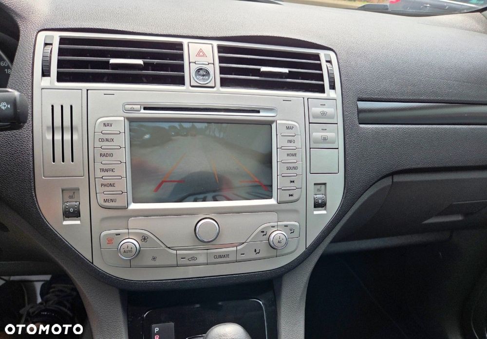 Ford Kuga - 16