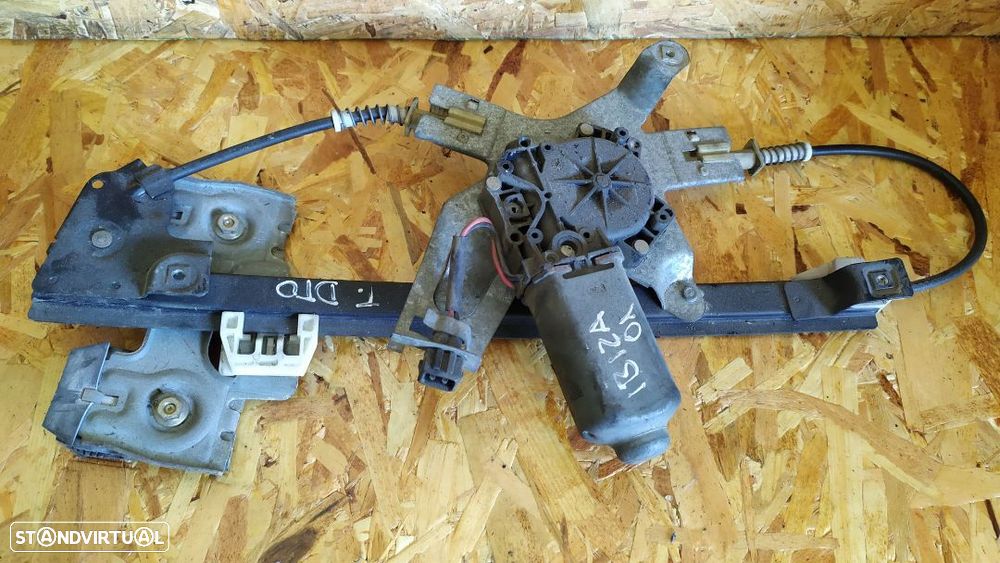 ELEVADOR DE VIDRO SEAT IBIZA 6K 6K2 5 PORTAS -  TRAS DIREITO - 1