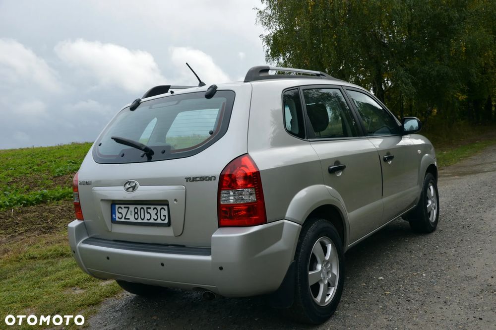 Hyundai Tucson 2.0 Comfort 2WD - 5