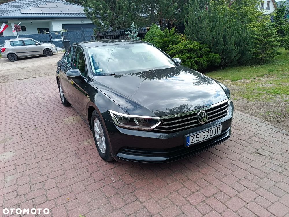 Volkswagen Passat 1.4 TSI BMT Trendline - 11