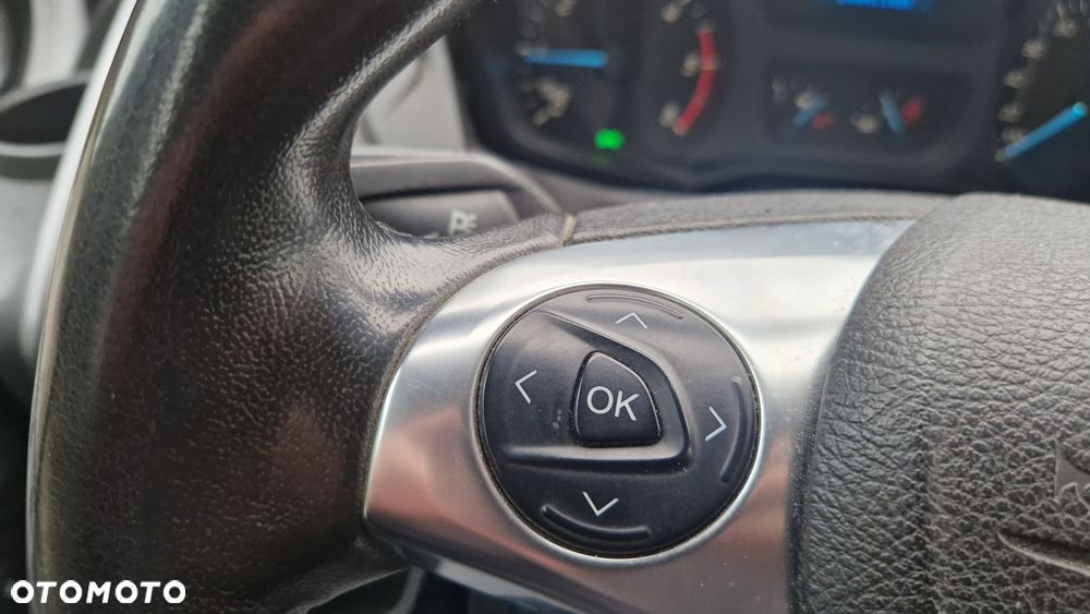 Ford TRANSIT CUSTOM - 13