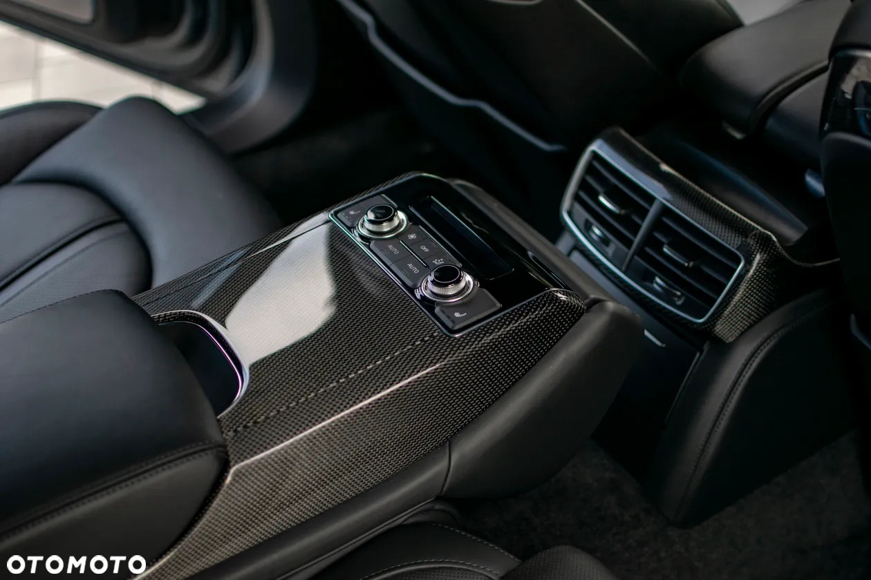 Audi S8 4.0 TFSI Quattro - 31