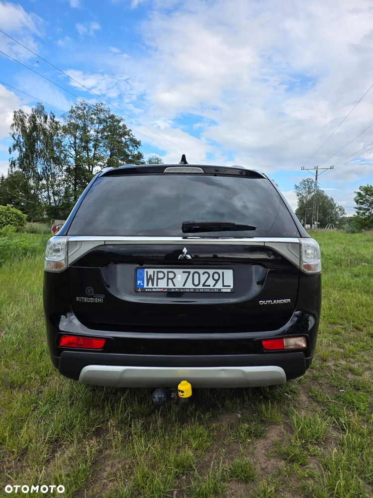 Mitsubishi Outlander 2.2 DID Instyle Navi - 4