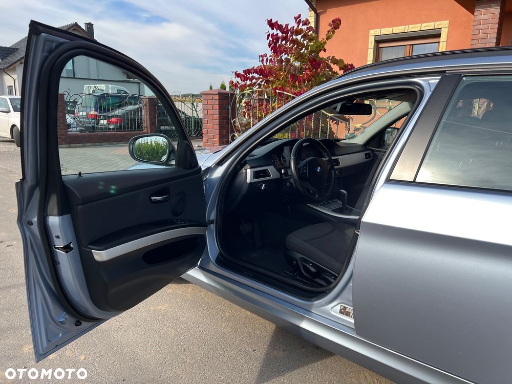 BMW Seria 3 318d DPF Edition Lifestyle - 18