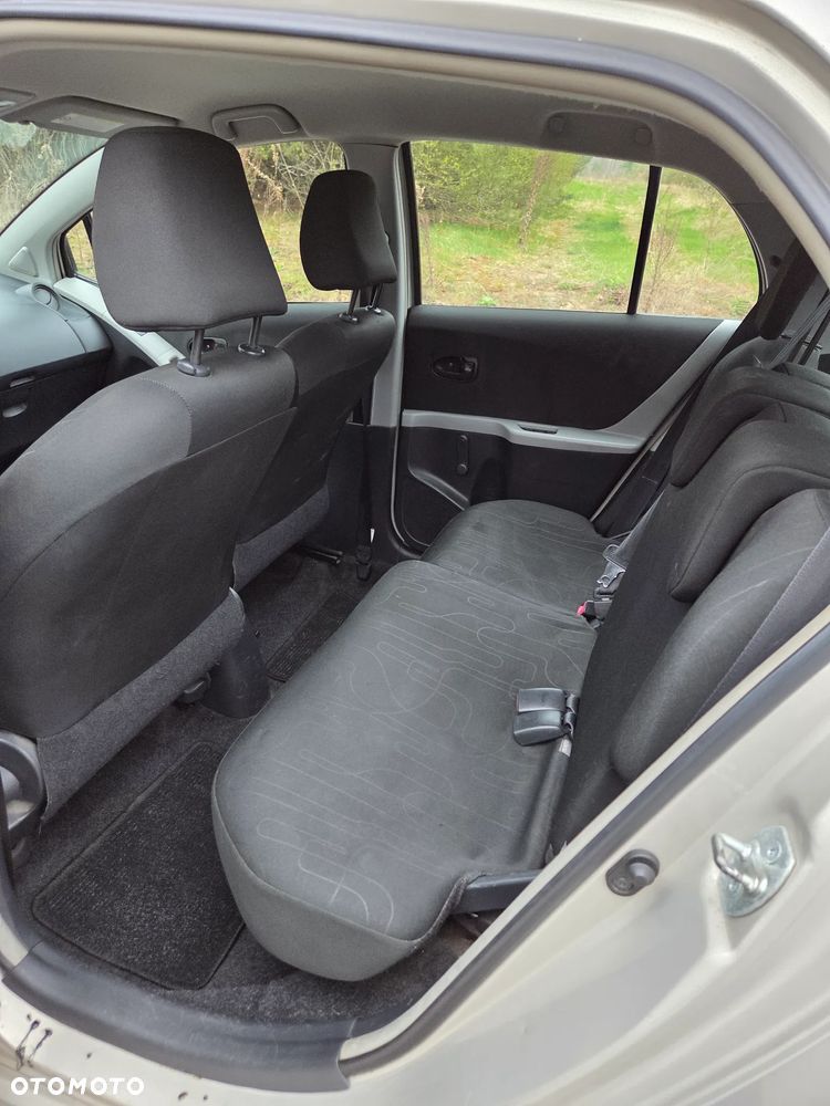 Toyota Yaris 1.0 Entry - 6