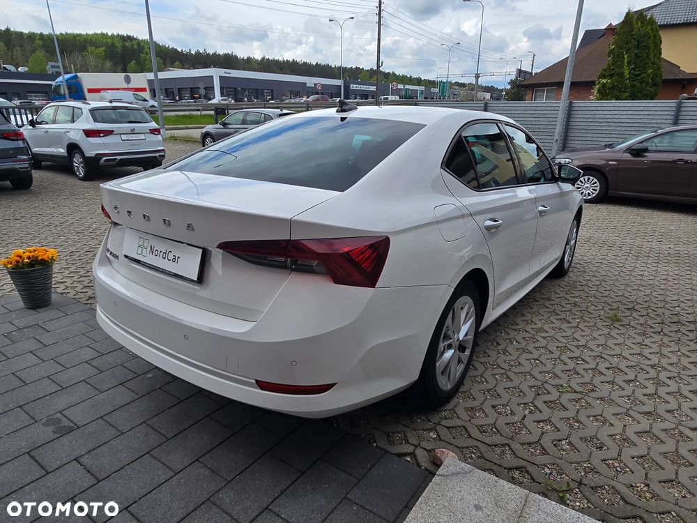 Skoda Octavia 1.5 TSI ACT Ambition - 8