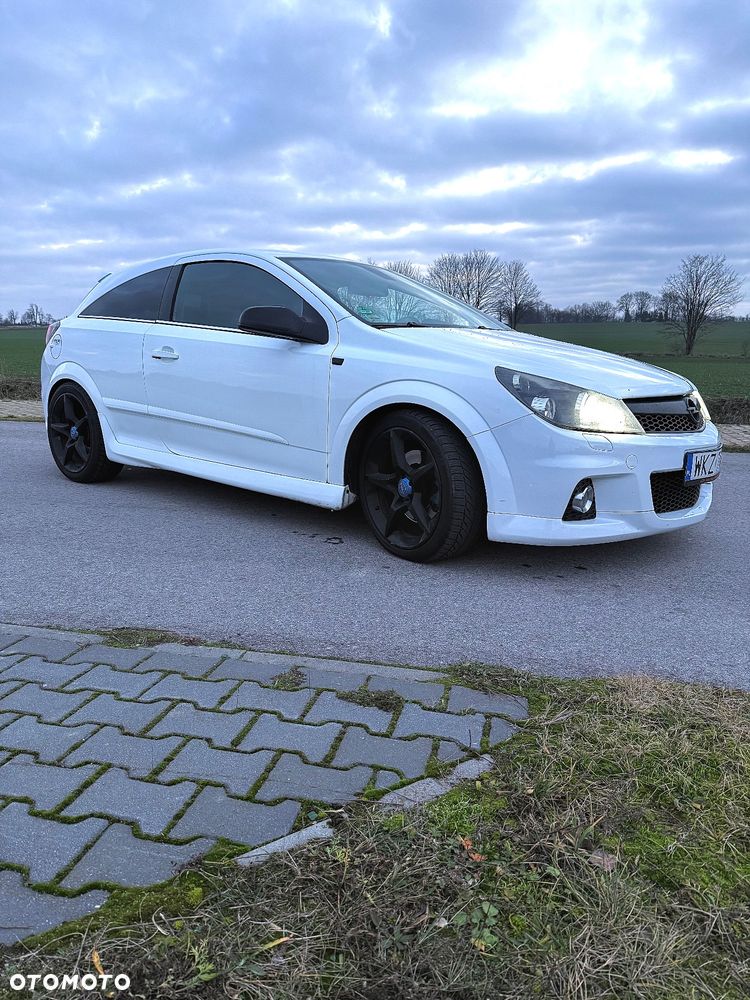 Opel Astra 2.0 Turbo Cosmo - 5