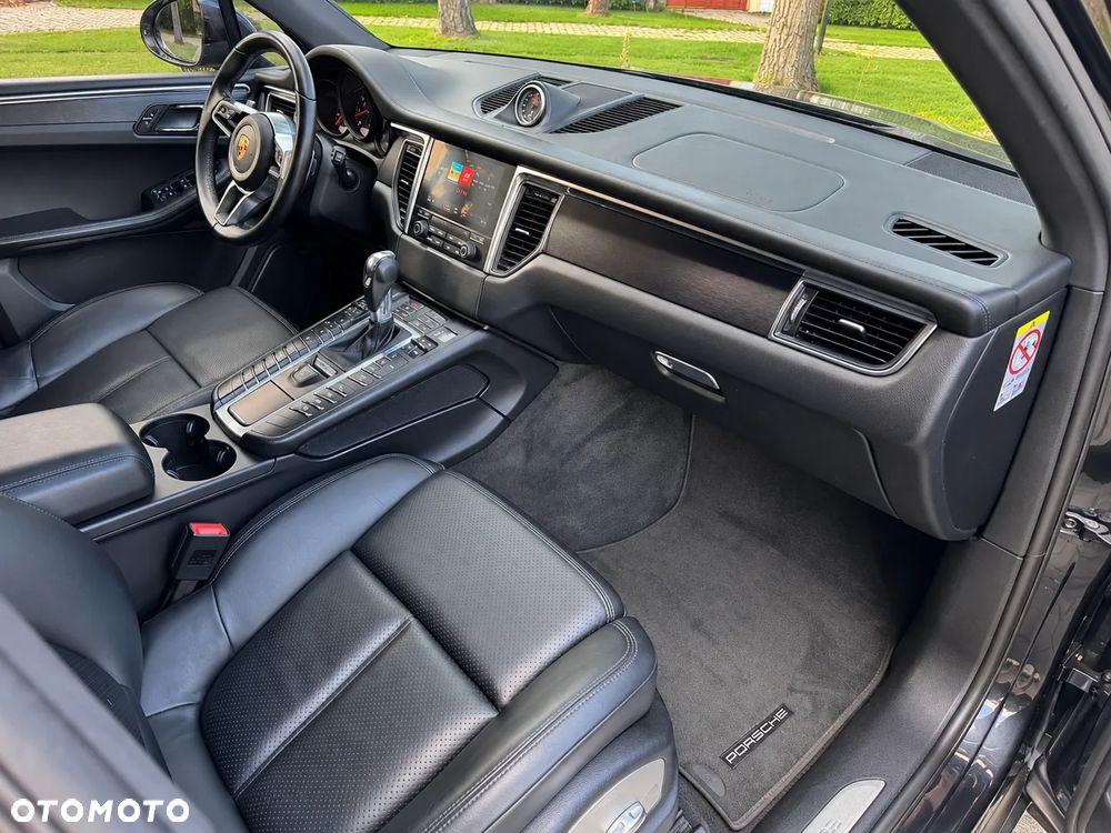 Porsche Macan - 12