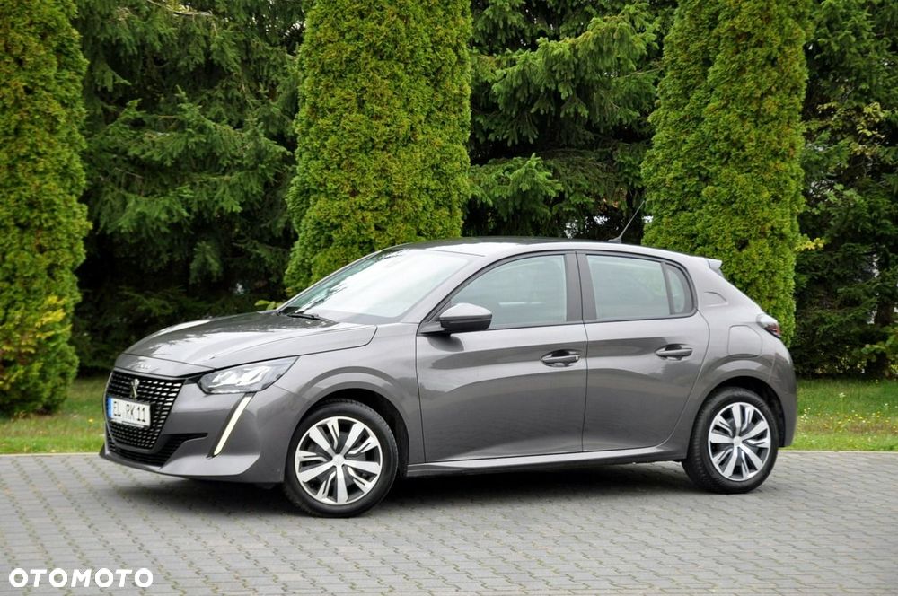 Peugeot 208 - 11