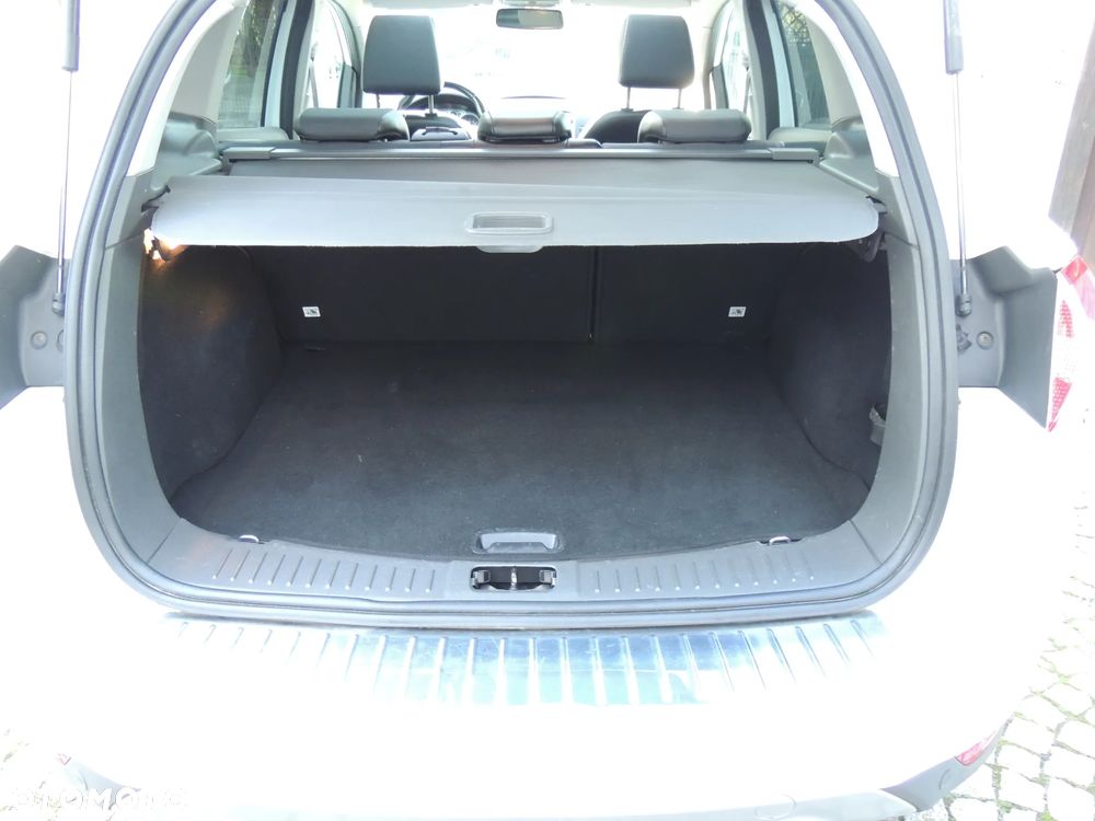 Ford Kuga 2.0 TDCi 4WD Titanium - 32