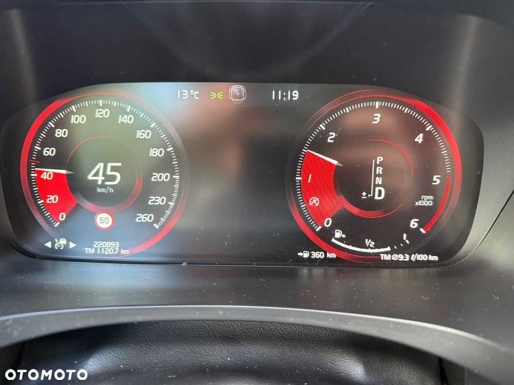 Volvo V90 Cross Country D5 AWD Pro - 17