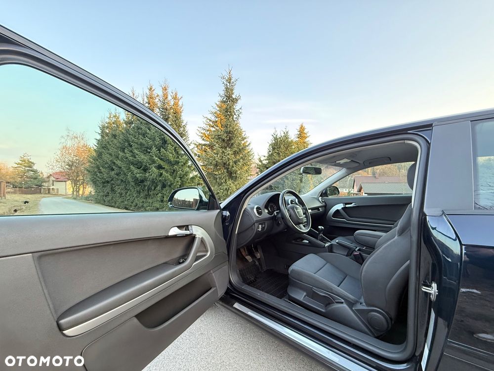 Audi A3 3-drzwiowe 1.6 TDI DPF Ambition - 13