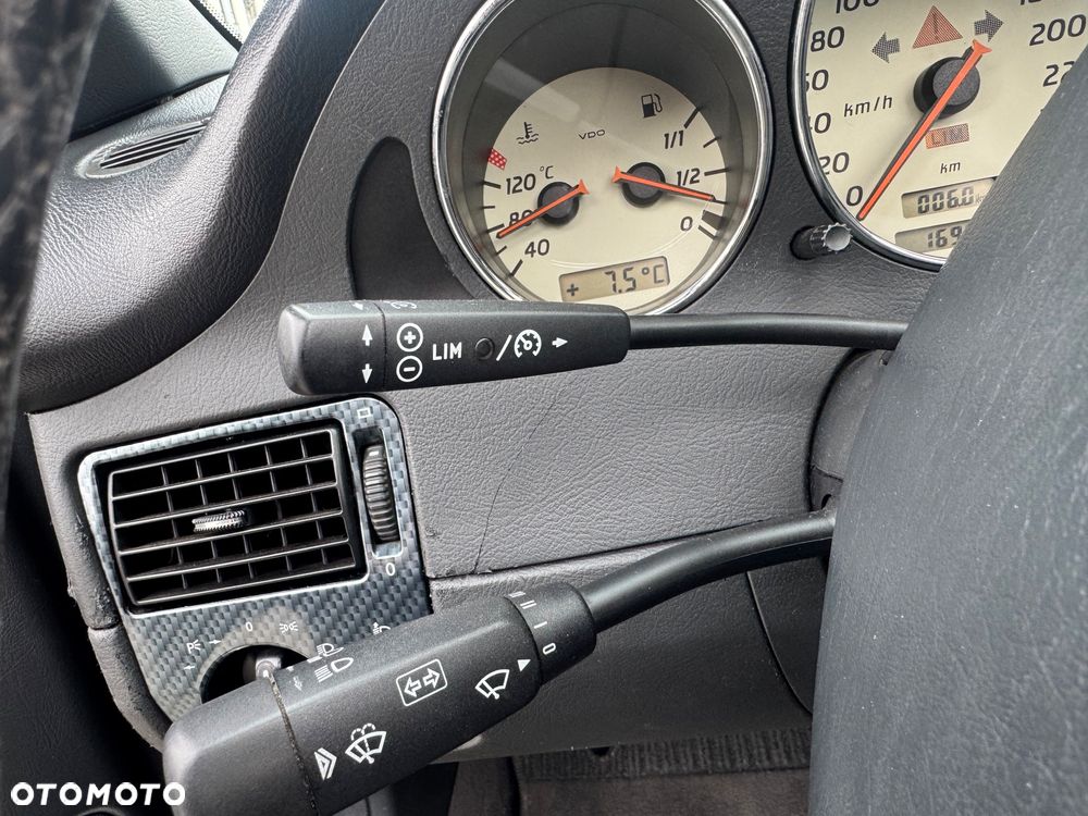 Mercedes-Benz SLK - 12