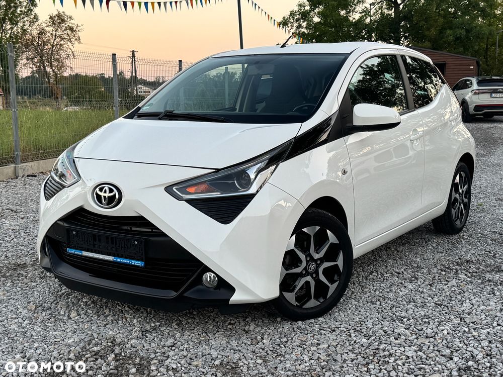 Toyota Aygo x.shift x-play connect