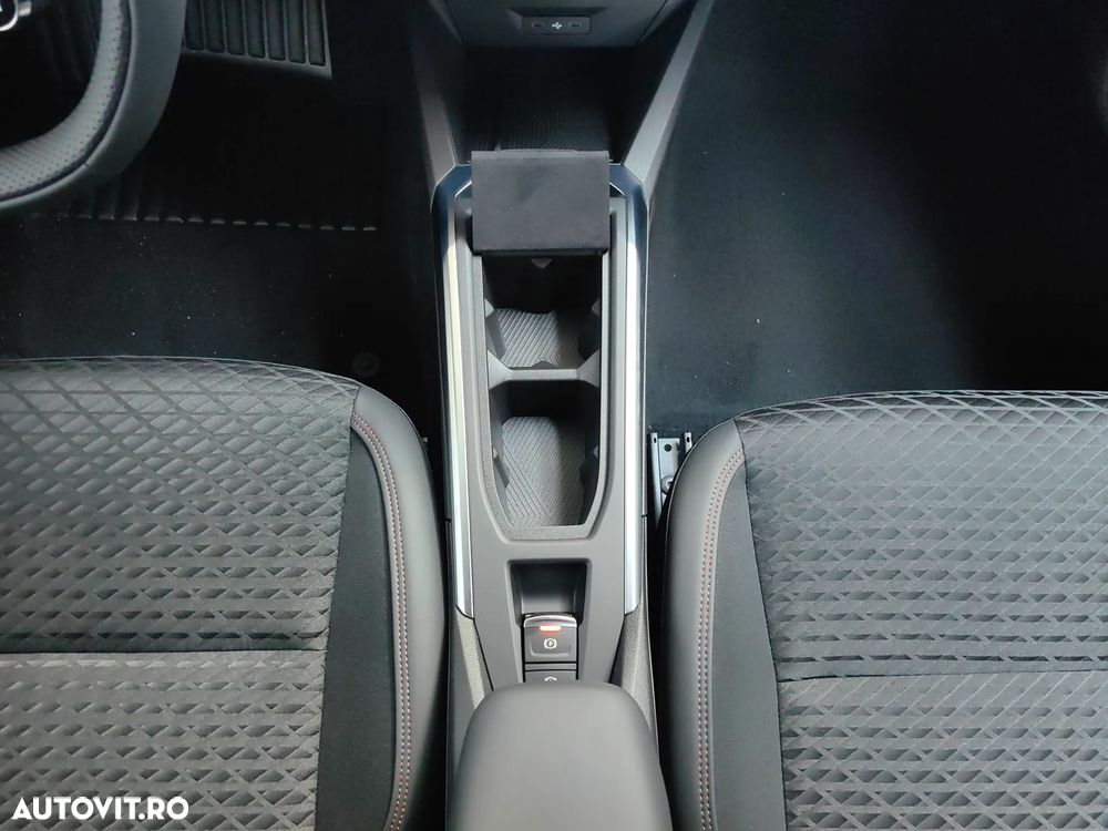 Renault Clio VI TCe 115 EDC Techno - 27