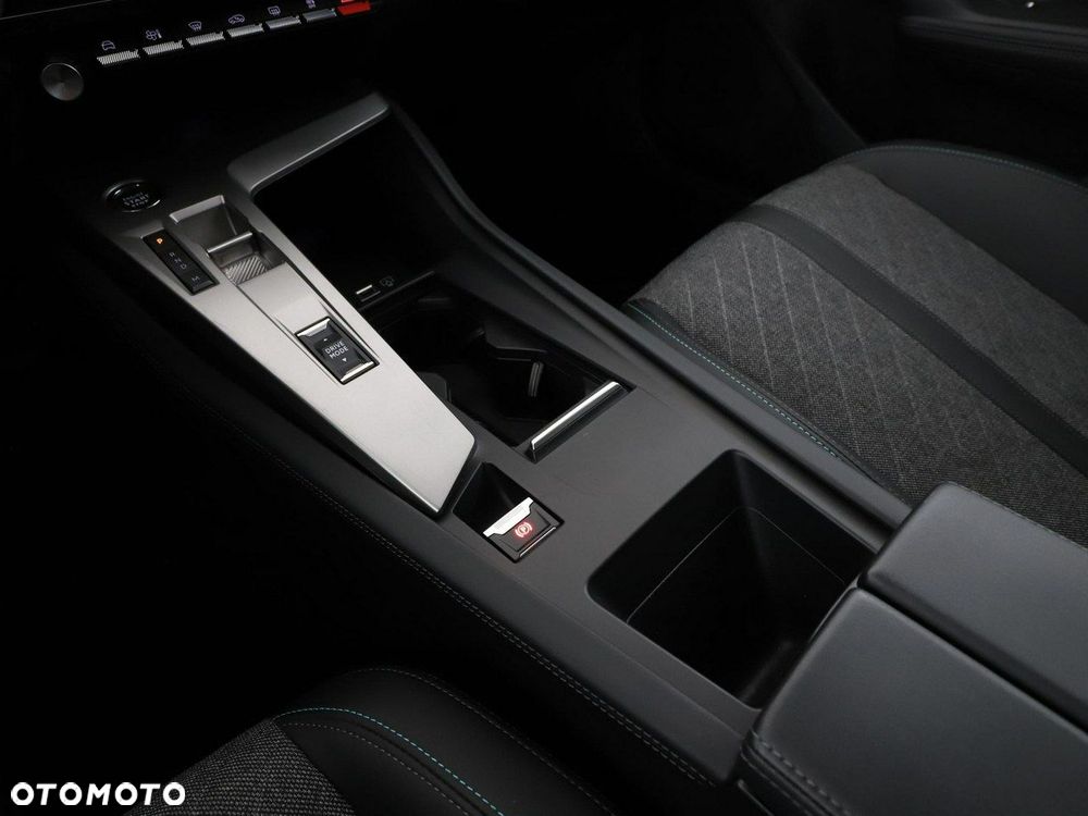 Peugeot 408 1.2 PureTech Allure Pack S&S EAT8 - 33